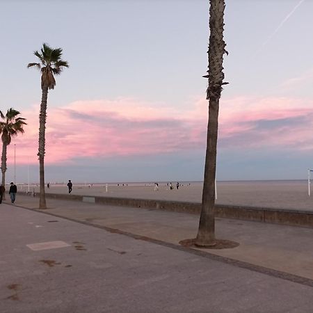 Beach Valencia 29-9 With Sea Views Lägenhet Exteriör bild